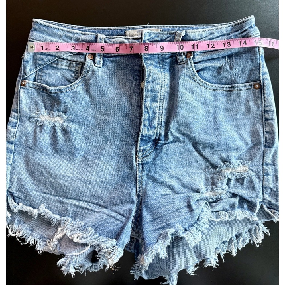 We The Free High Rise Distressed Cut Off Denim Shorts Blue Size 30 - Picture 6 of 7